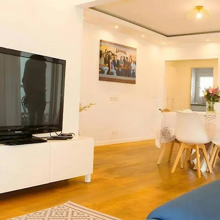 Apartment Superbe 5pieces 2 Sdb 2wc Standing *